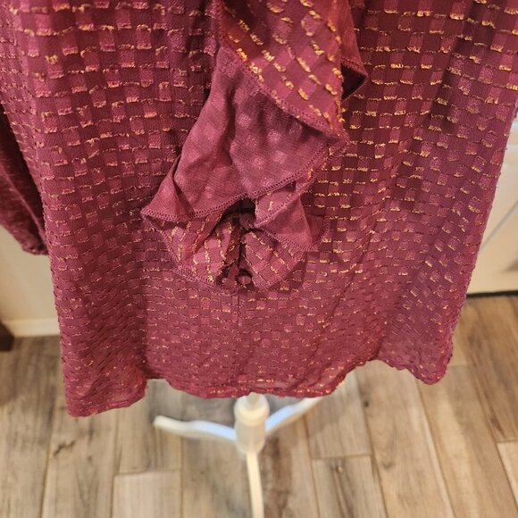 Nanette Lepore Blouse. NWT. Size Medium - Picture 4 of 15